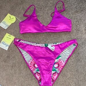 Maaji bikini small top medium bottoms nwt